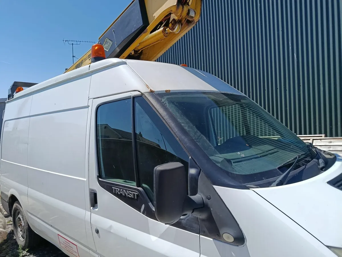Ford Transit 2009 - Image 1