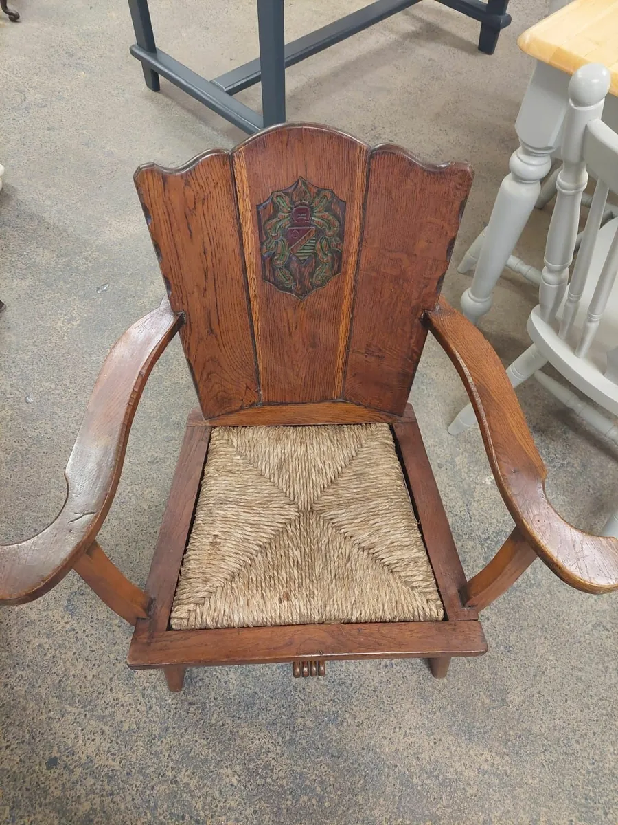 Pair arts crafts woven rope seat oak chairs - Image 2