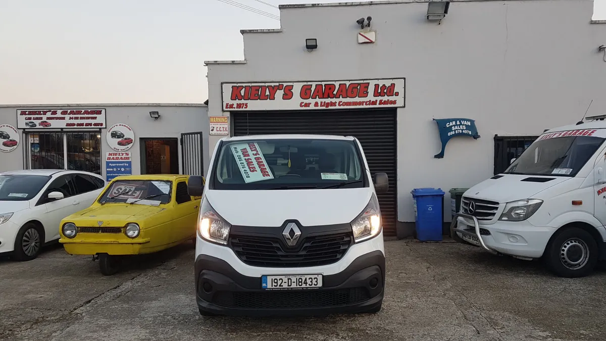 Renault Trafic 192D LOW KM AS NEW VAT INVOICE - Image 2