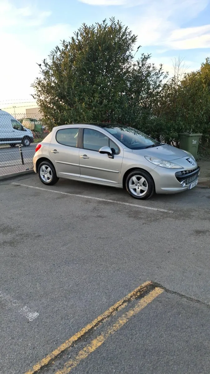 Peugeot 207 2008 - Image 1