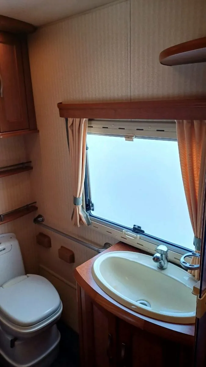 Caravan  for sale - Image 3