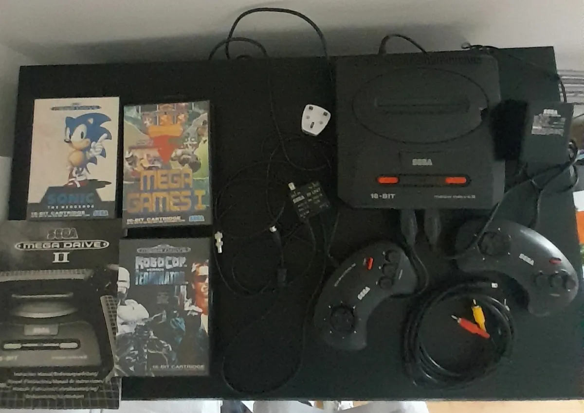 Retro Sega Megadrive 2 Console made in 80s Bought - Image 3