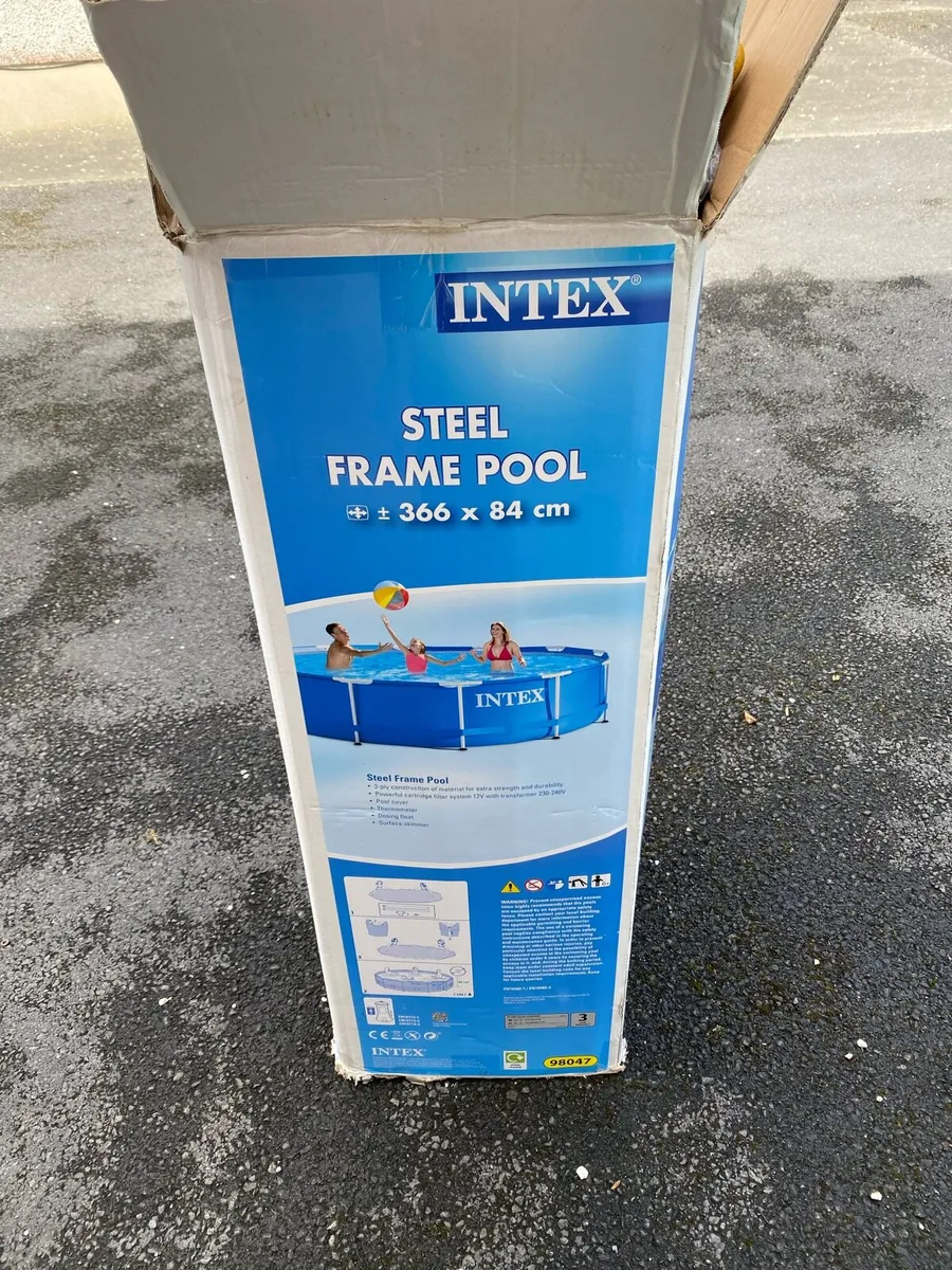 Swimming pool - Image 1