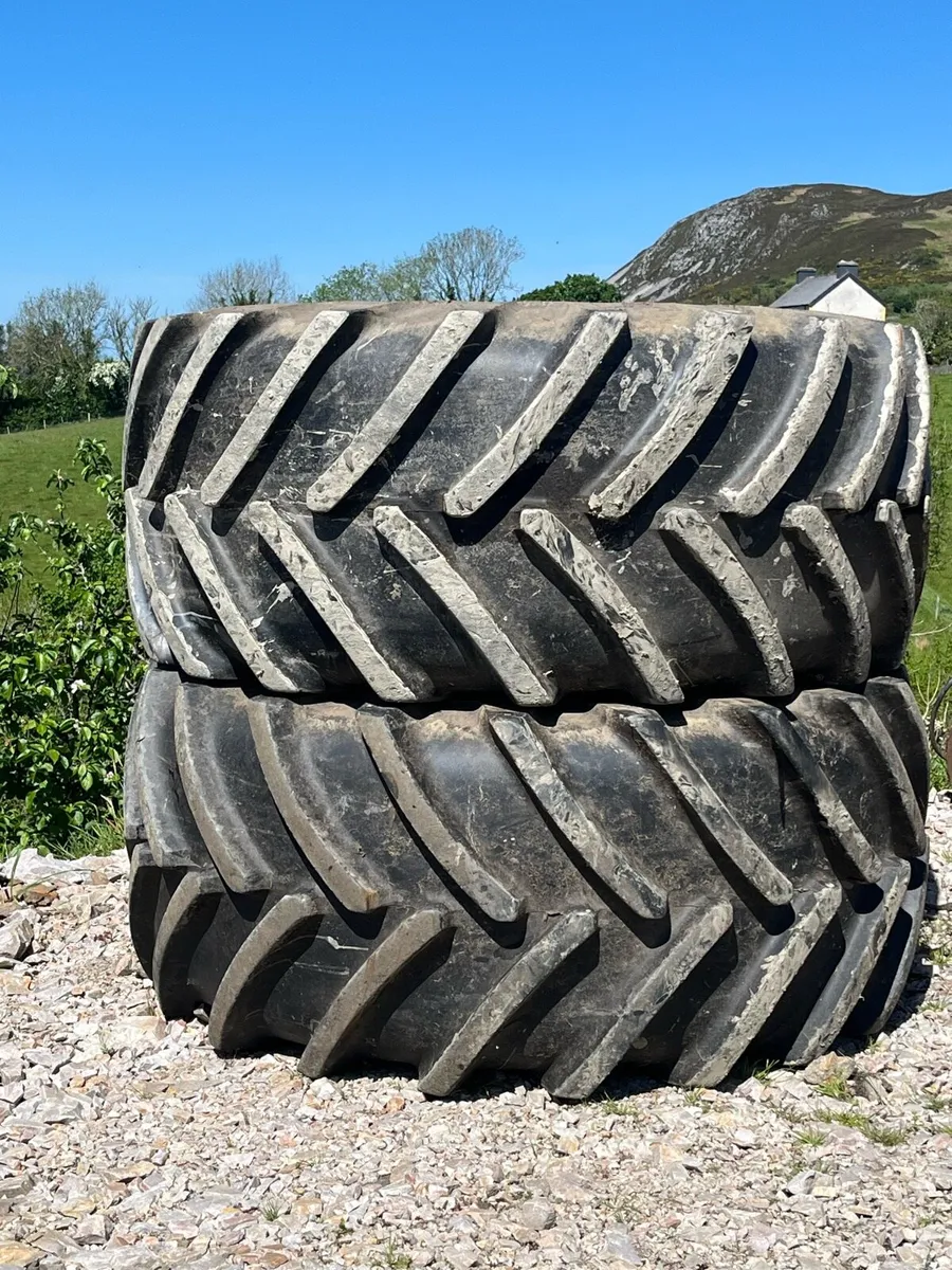800/65r32 - Image 1