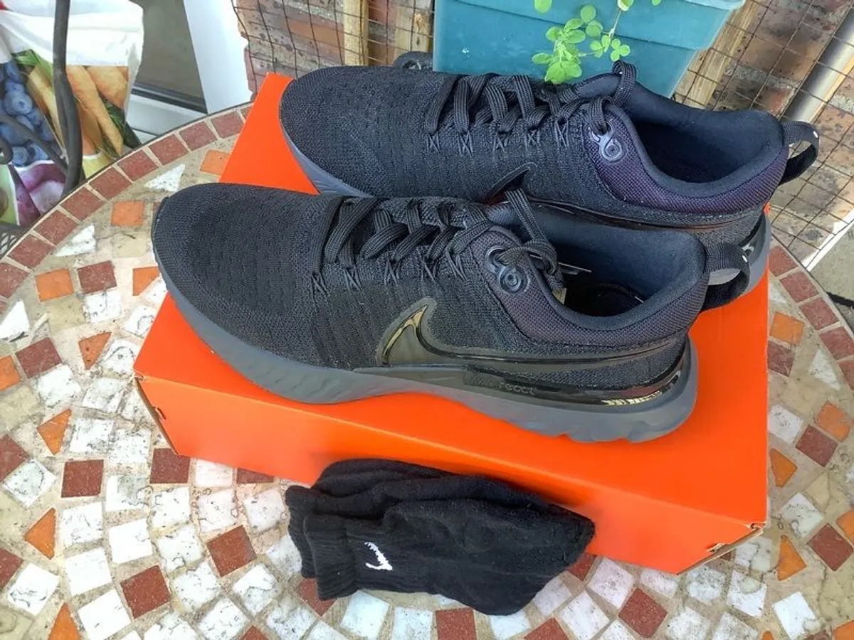 Nike React Infinity Run Fk2 Size 8 - Image 2