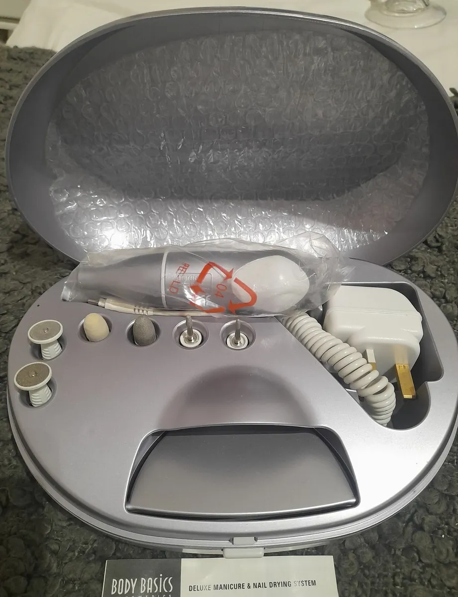 Body Basics by HoMedics Deluxe Manicure & Nail Dry - Image 4
