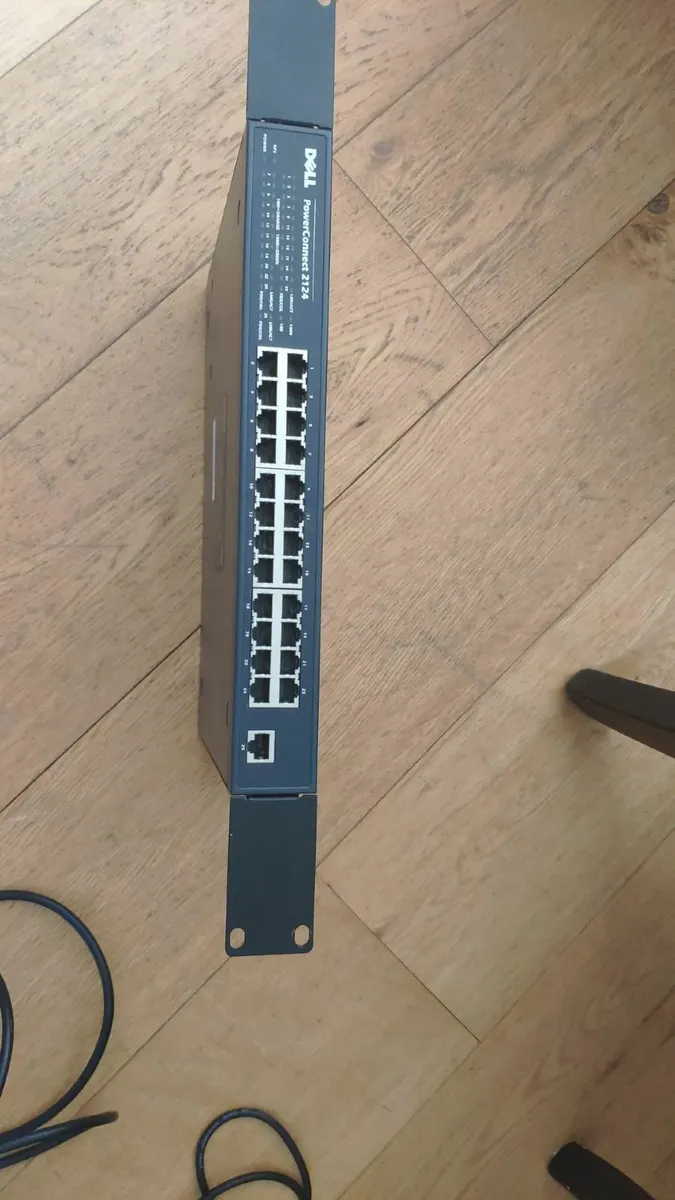 Dell PowerConnect 2124 - 24 Port Switch - Image 3