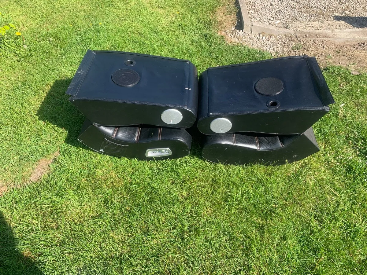 2x gaming chairs foldable - Image 3