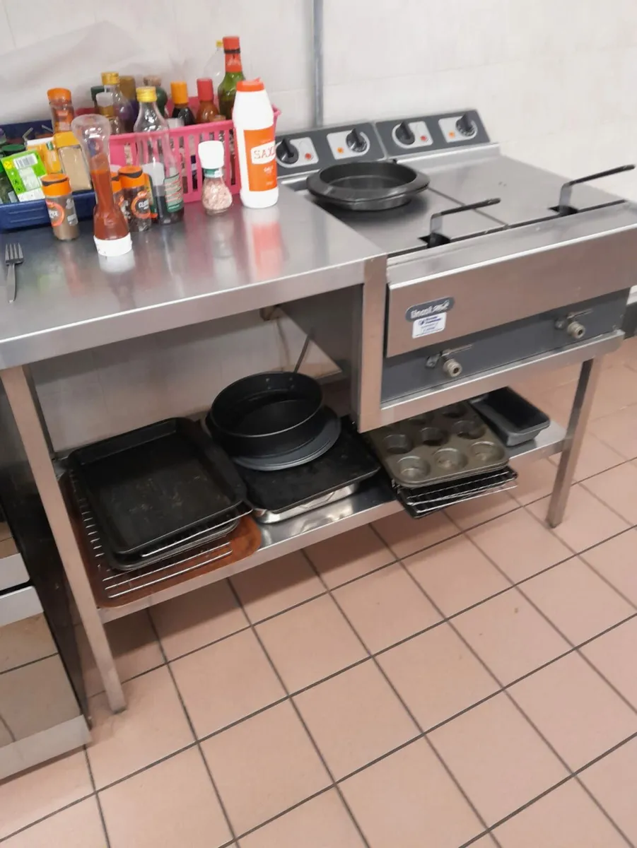Gas Cooker, Deep fat fryer, Canopy - Image 3