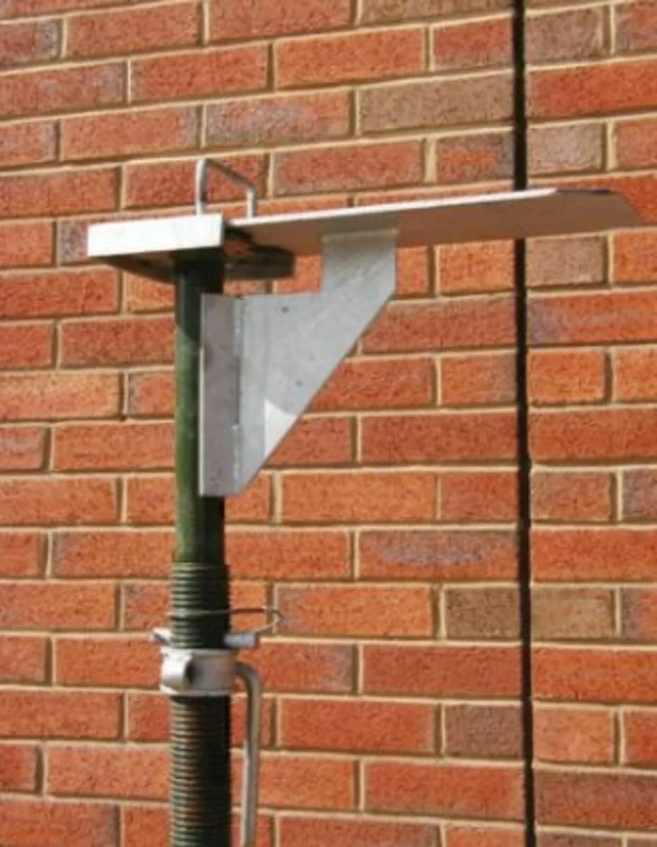 Strong boy lintel/wall prop - Image 1