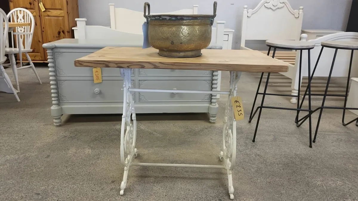 Vintage cast iron base table, reclaimed pine top - Image 2