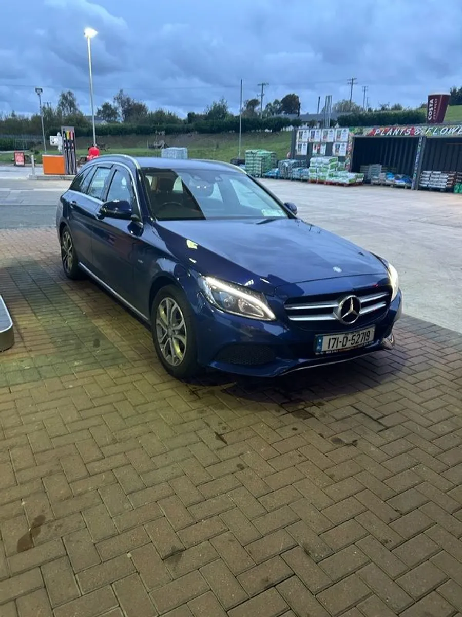 2017 Mercedes Benz e350 C Class - Image 1