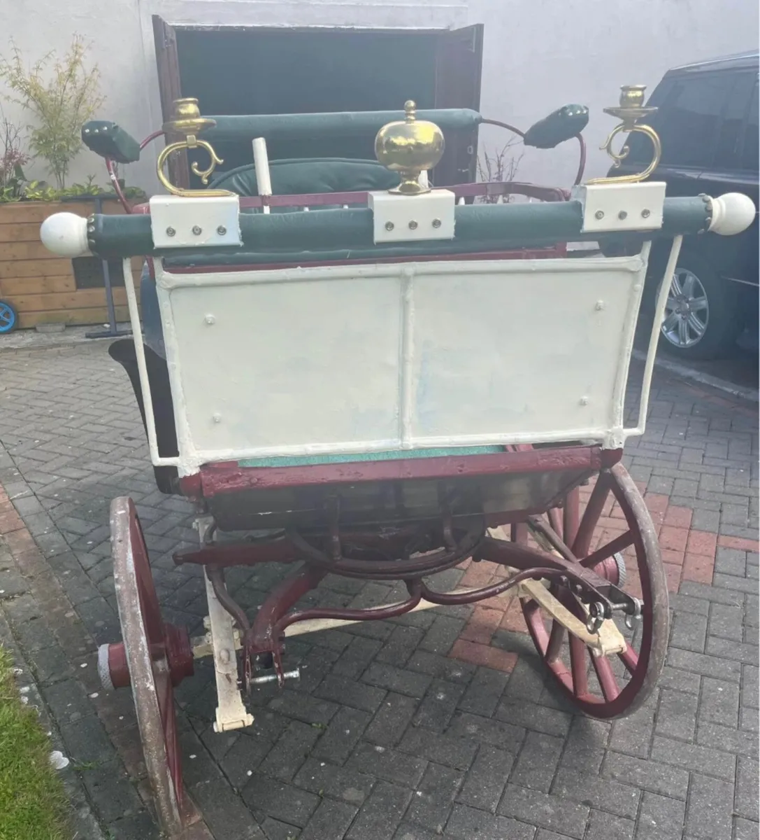 Horse Carriage - Image 4