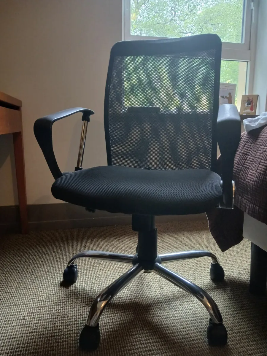 Desk Chair - Image 1