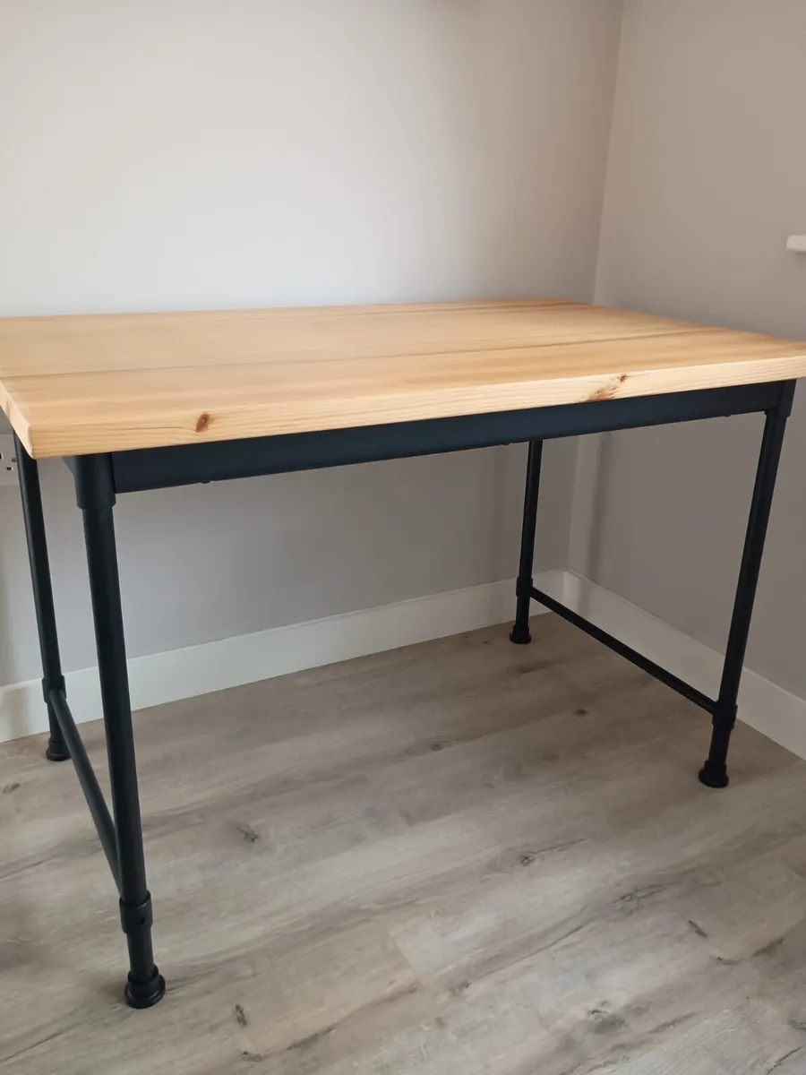 desk - Image 1