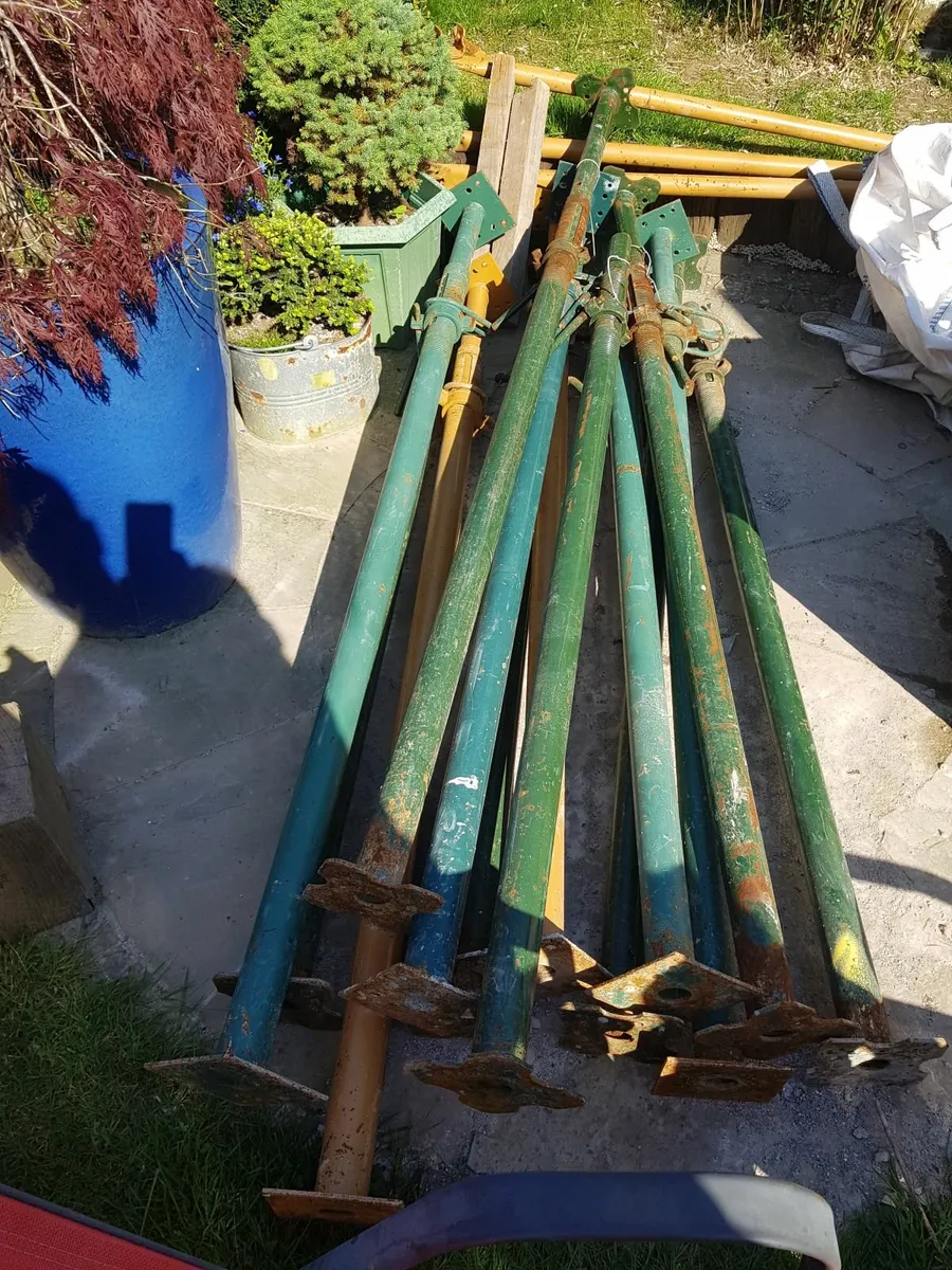 Acrow Prop