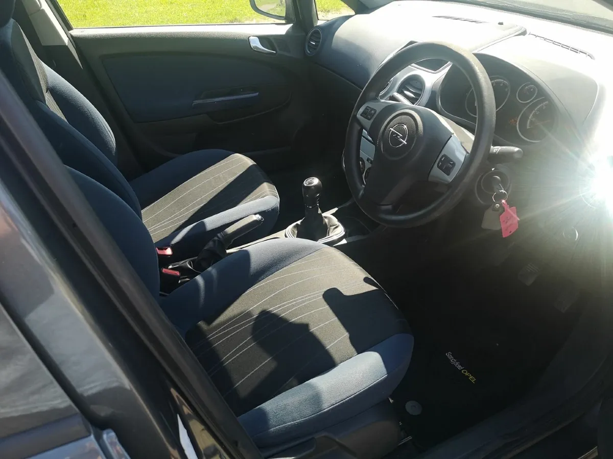 Opel Corsa 2011 - Image 3