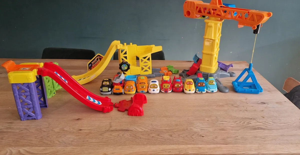 VTech Toot Toot Cars, crane & ramps - Image 2
