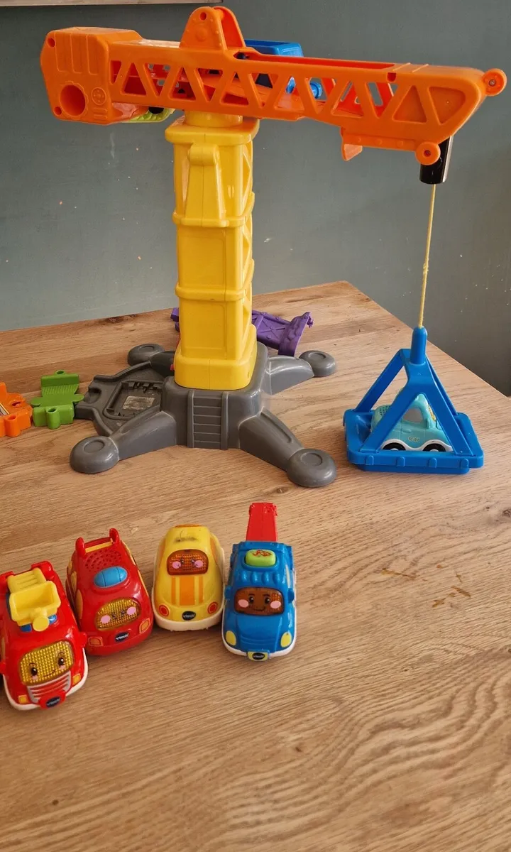 VTech Toot Toot Cars, crane & ramps - Image 3