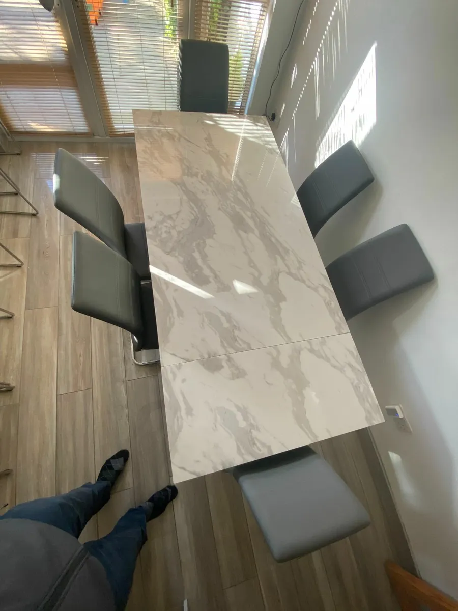 Dining room table and six dining room chairs - Image 2