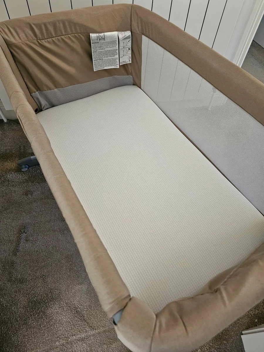 Graco Baby Sweet2Sleep Bedside Crib - Image 3