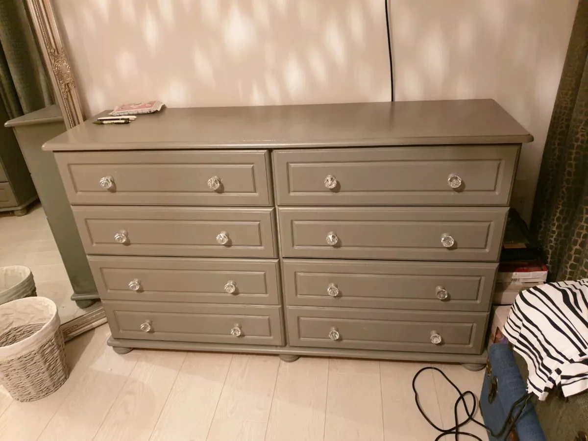 Bedroom furniture - Image 3