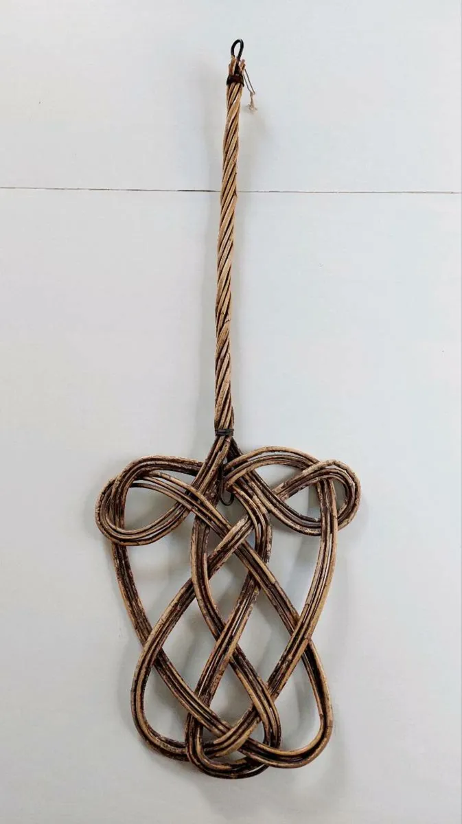 Victorian Rattan Rug Beater - Image 1