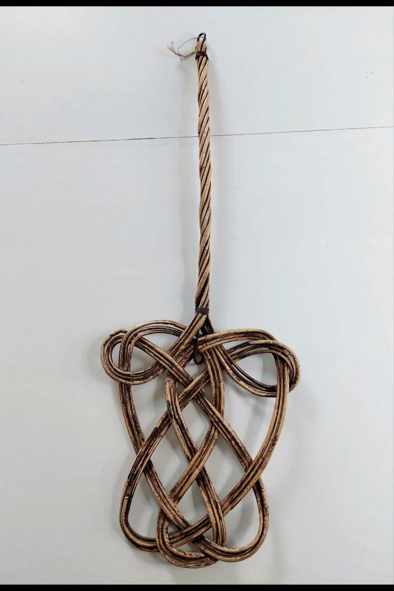 Victorian Rattan Rug Beater - Image 2