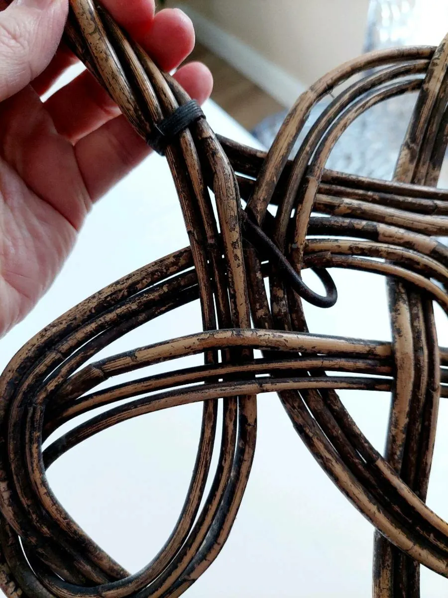 Victorian Rattan Rug Beater - Image 3