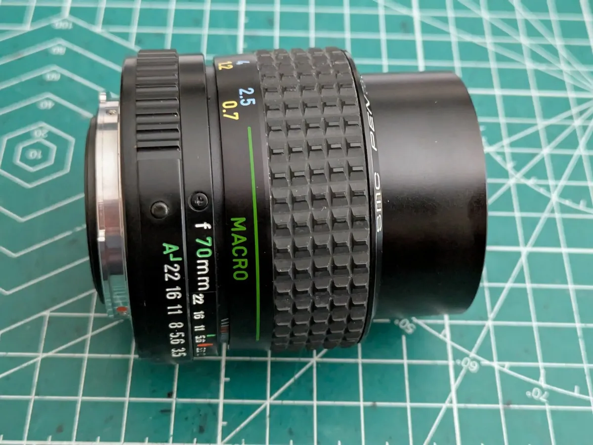 SaMC Pentax-A  35-70mm zoom manual focus lens - Image 1