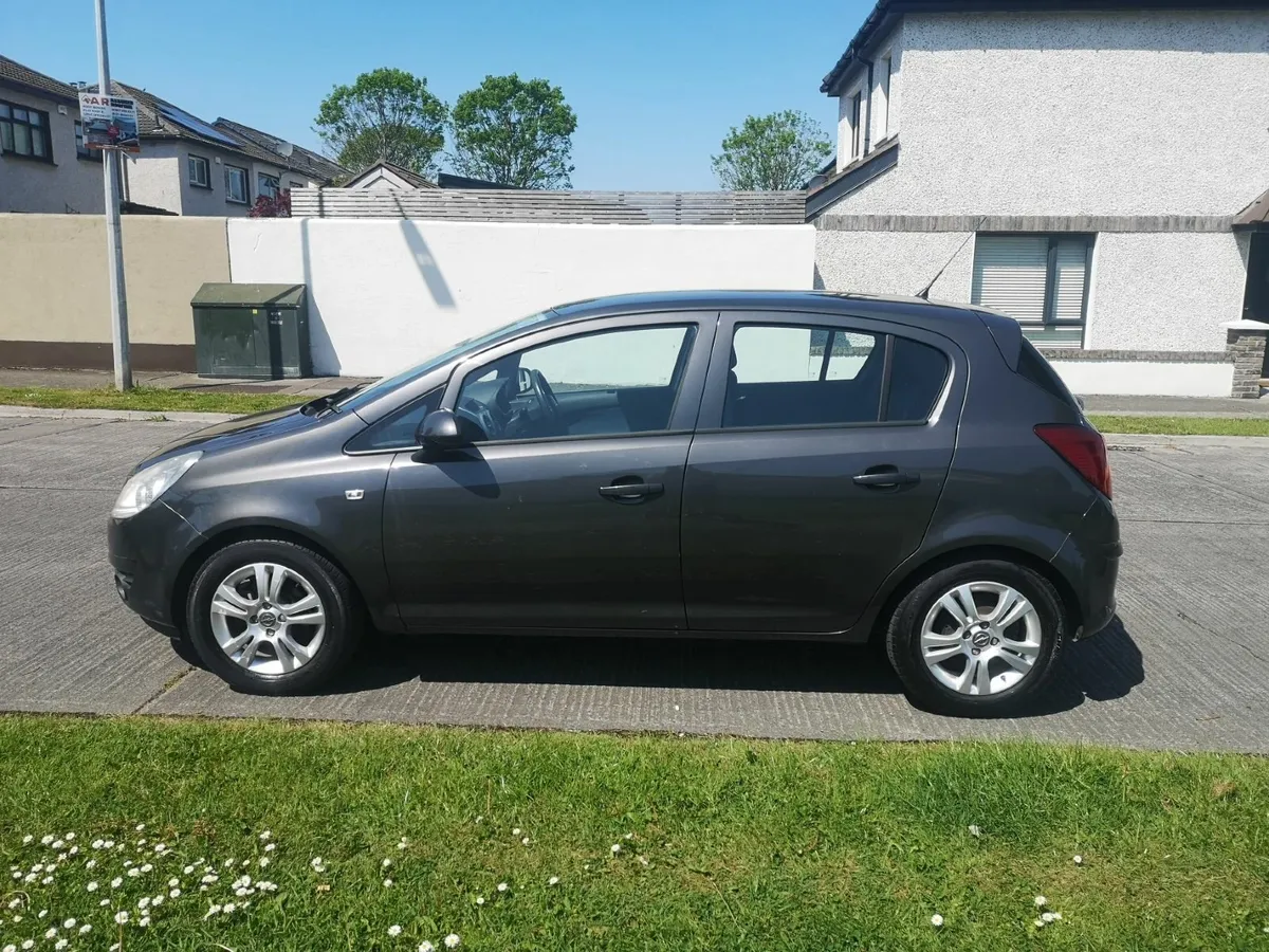 Opel Corsa 2011 - Image 1
