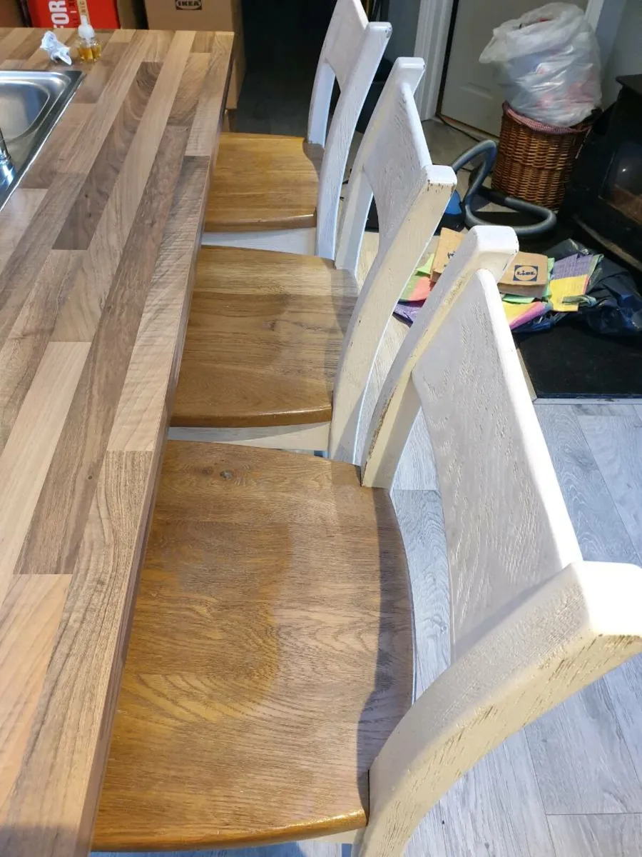 Kitchen island /bar stools - Image 1