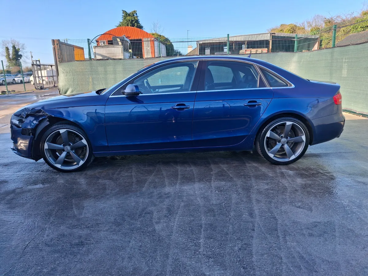 2016 Audi A4  2.0 TDI  Manual. Light Damage - Image 4