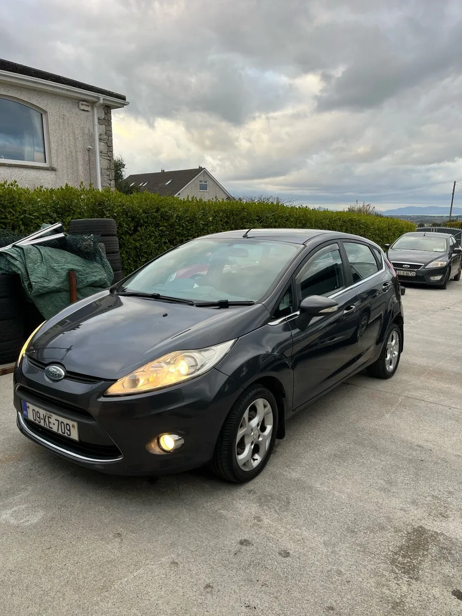 Ford Fiesta Titanium 1.2 - Image 3