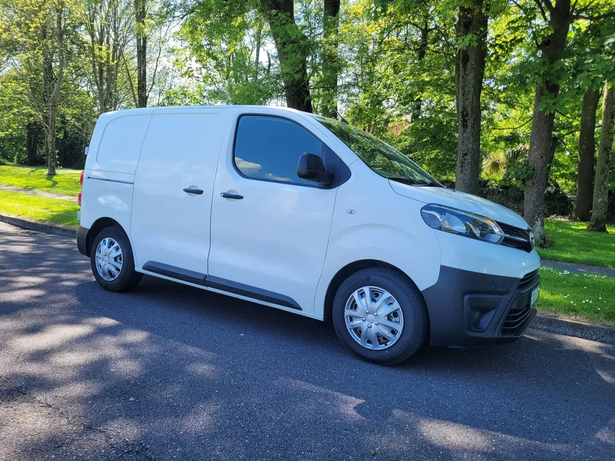 CLEAN 2018 TOYOTA PROACE CVRT UNTIL 4/26. - Image 3