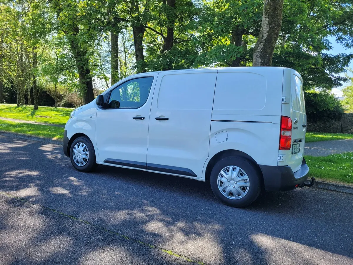 CLEAN 2018 TOYOTA PROACE CVRT UNTIL 4/26. - Image 4