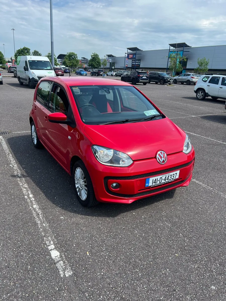 Volkswagen Up! Automatic - Image 1