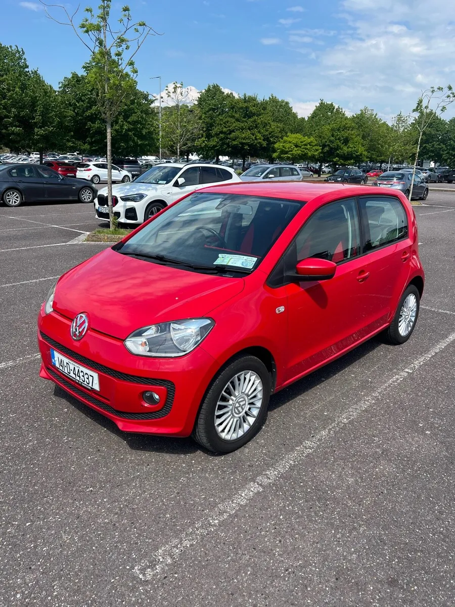 Volkswagen Up! Automatic - Image 2