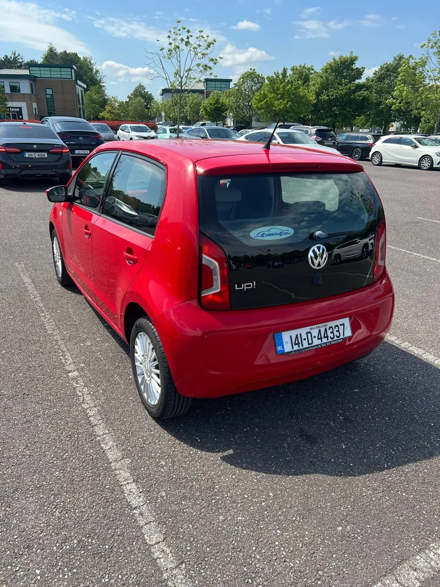 Volkswagen Up! Automatic - Image 3