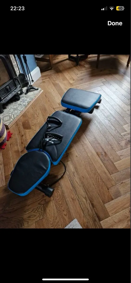 Adjustable weight bench - Image 1