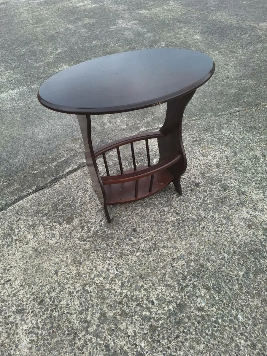 Neat side table for upcycling - Image 2