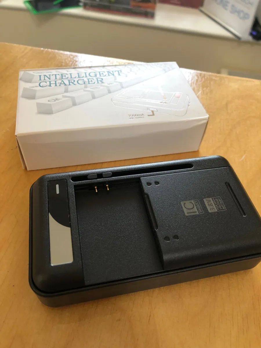 External Battery Charger Phone Camera GoPro etc - Image 2