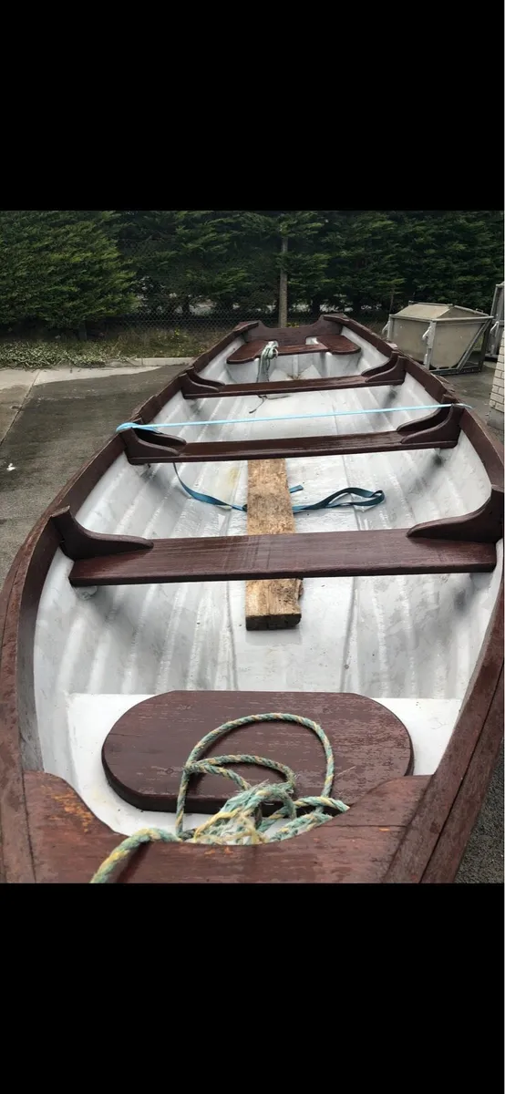 Lake boat, Trailer and Engine - Image 4