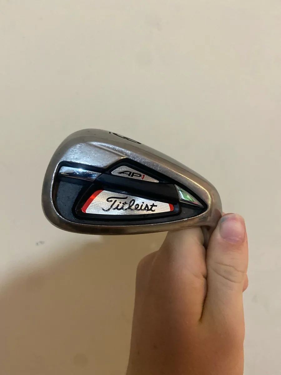 Golf Clubs - Image 1