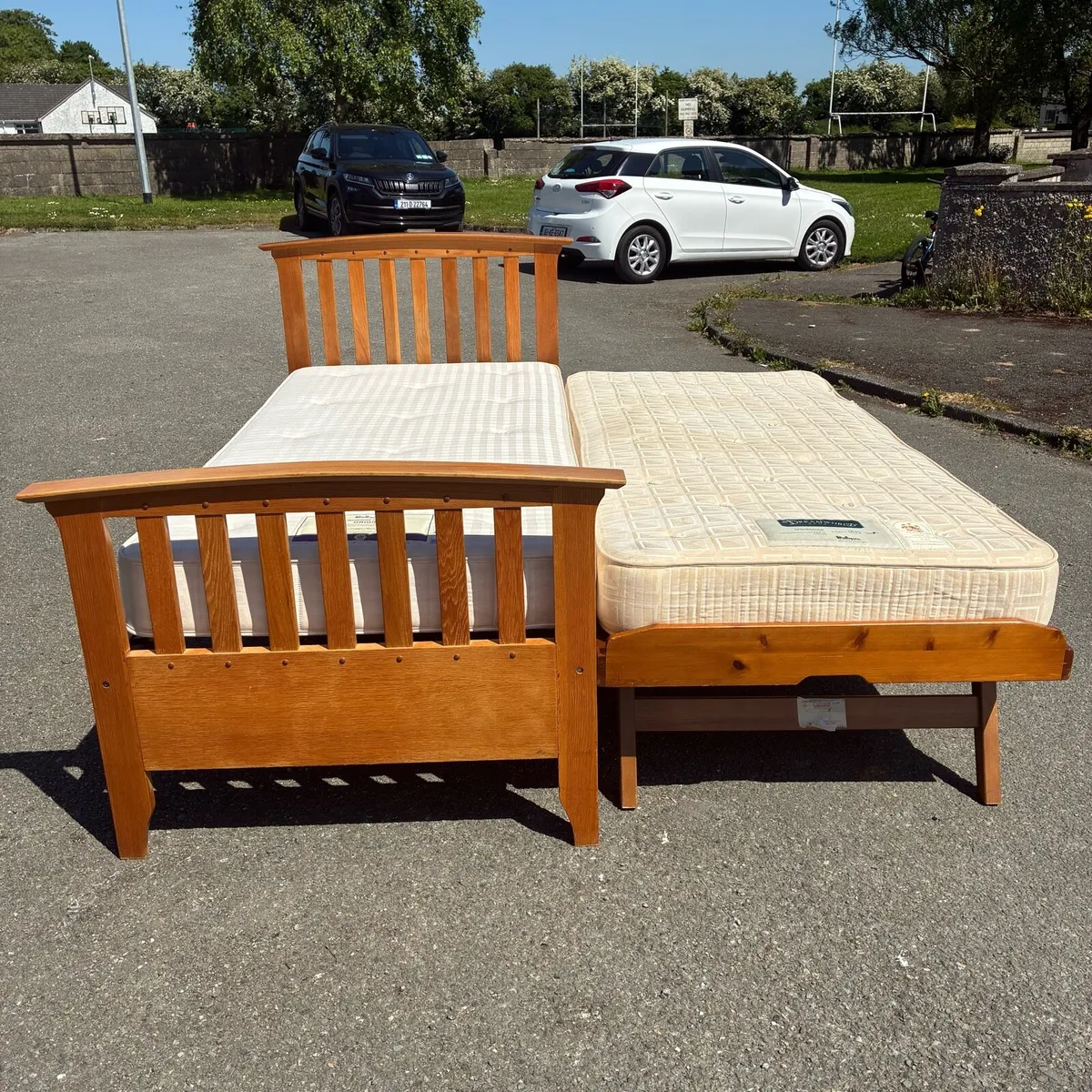 Solid Oak Single bed with Guest bed & 2 Mattresses - Image 2