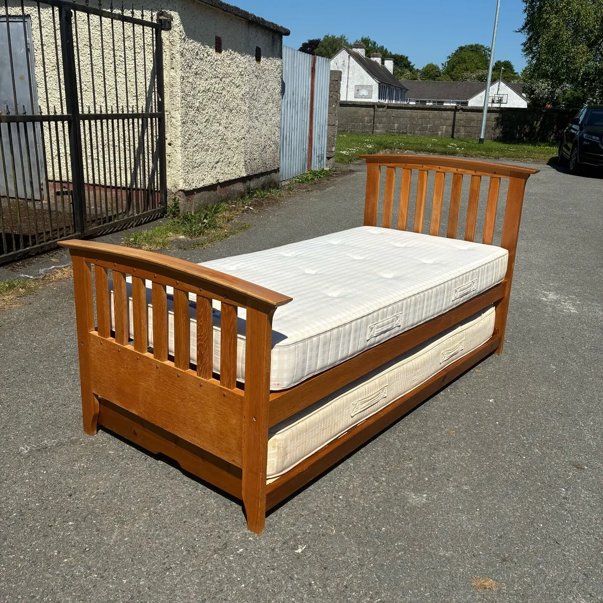 Solid Oak Single bed with Guest bed & 2 Mattresses - Image 3