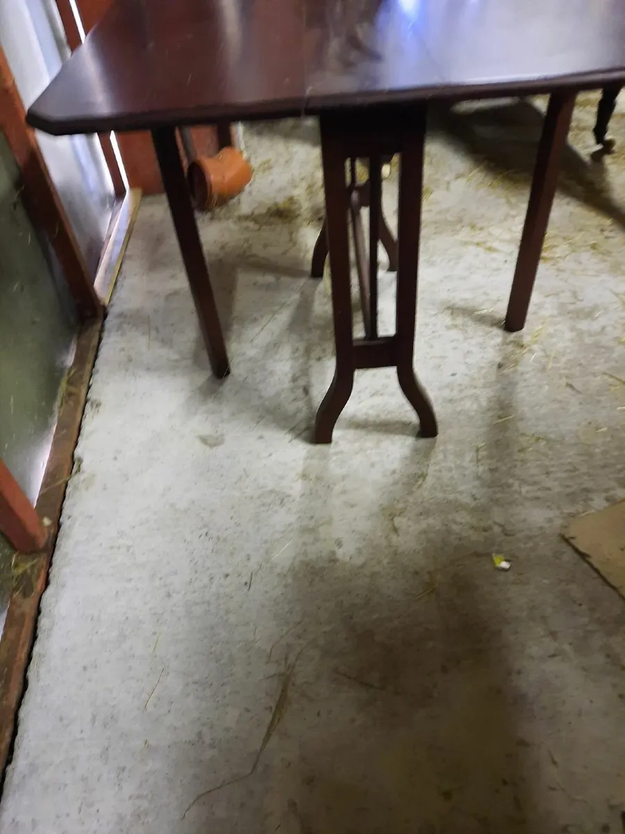 Antique table - Image 2