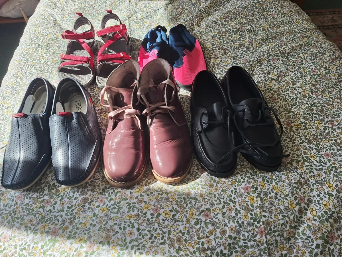 Shoes/boots - Image 1