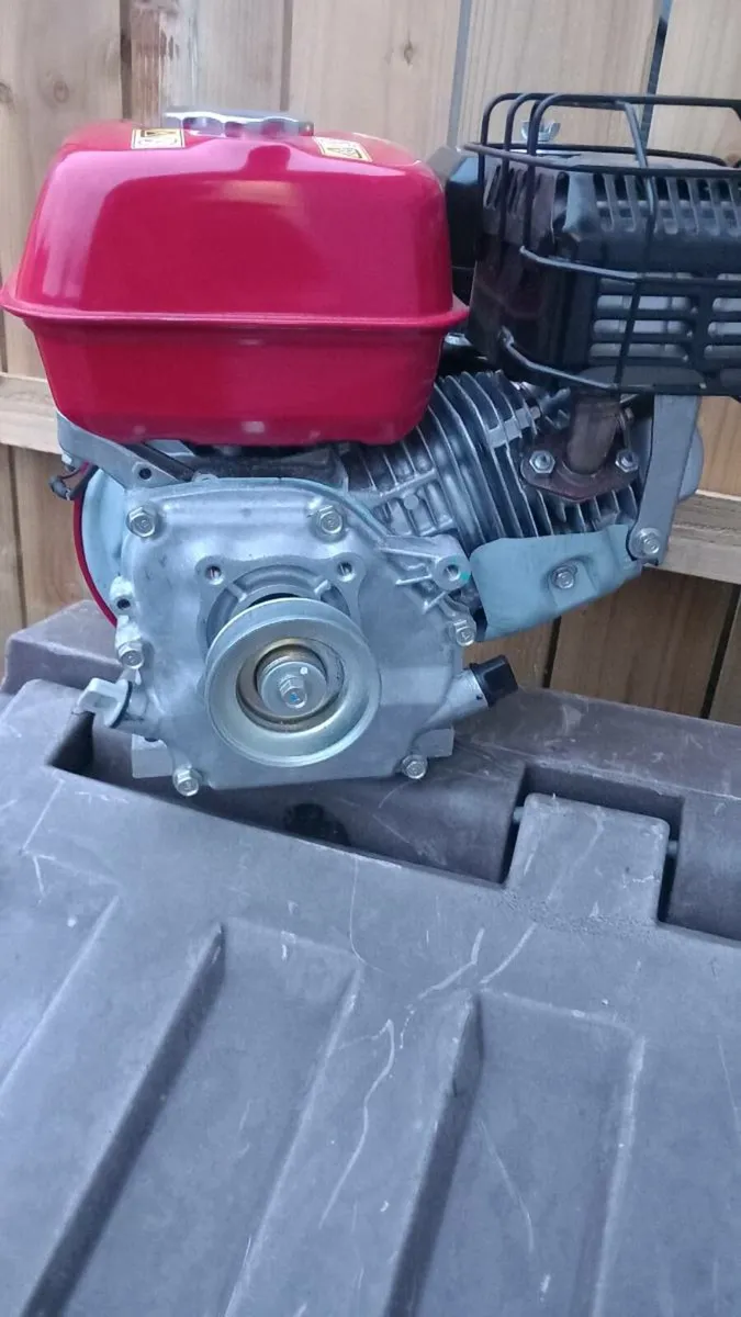 Honda gx160 engine. Cement mixer - Image 3
