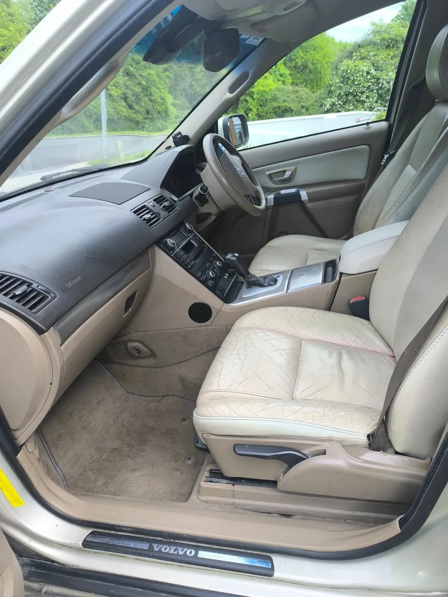 Volvo XC90 2007 - Image 2